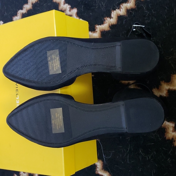 Charles Albert d'orsay Flats - Picture 3 of 3